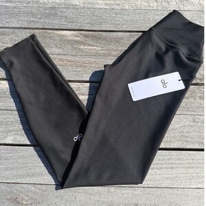 Alo Yoga High-Waist Airlift Legging Black size Small NWT🖤